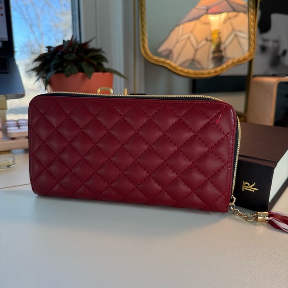 Modern & Chic Handbags - Quilted Red Wallet